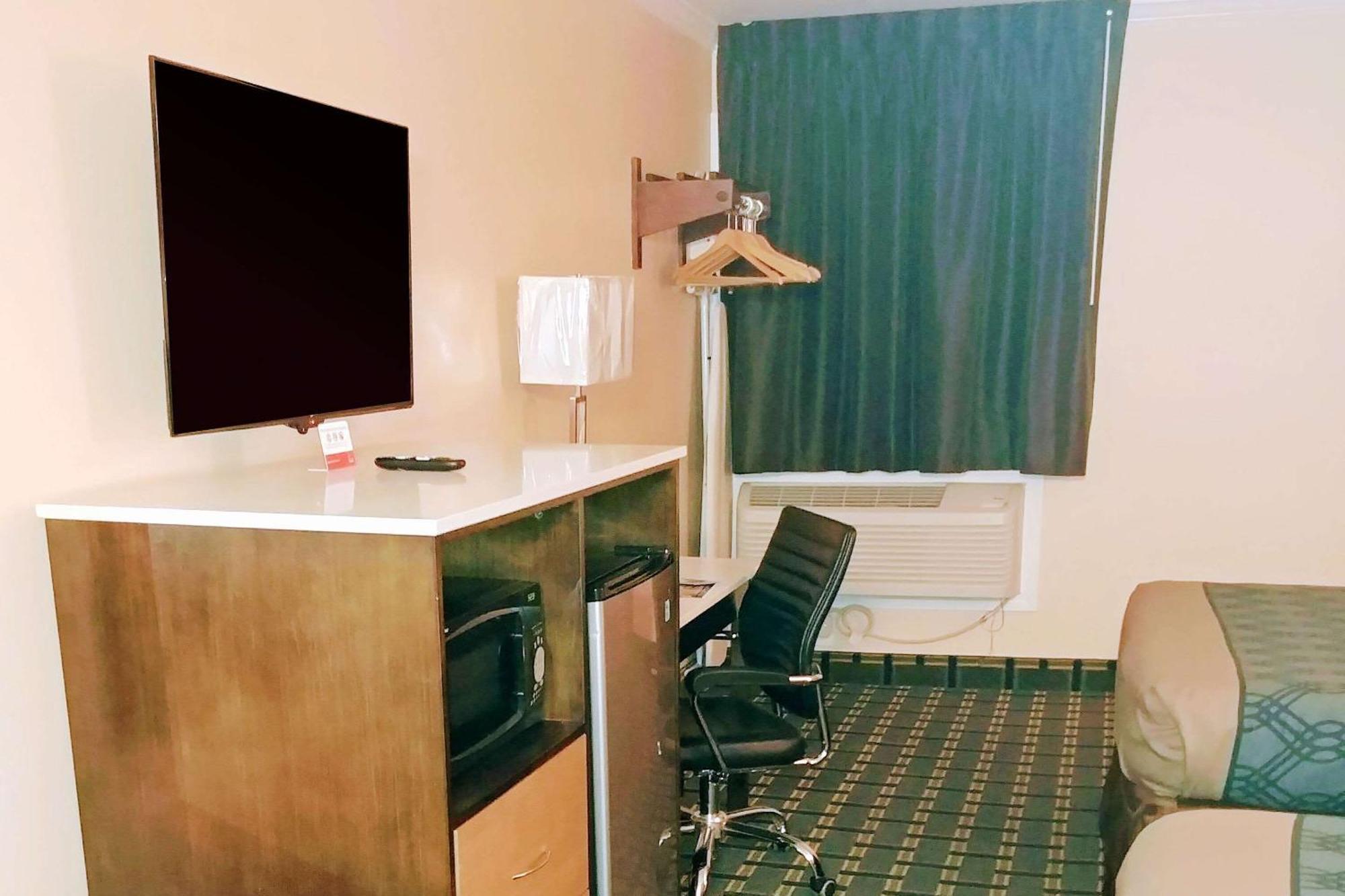 Econo Lodge Milldale - Southington Eksteriør bilde