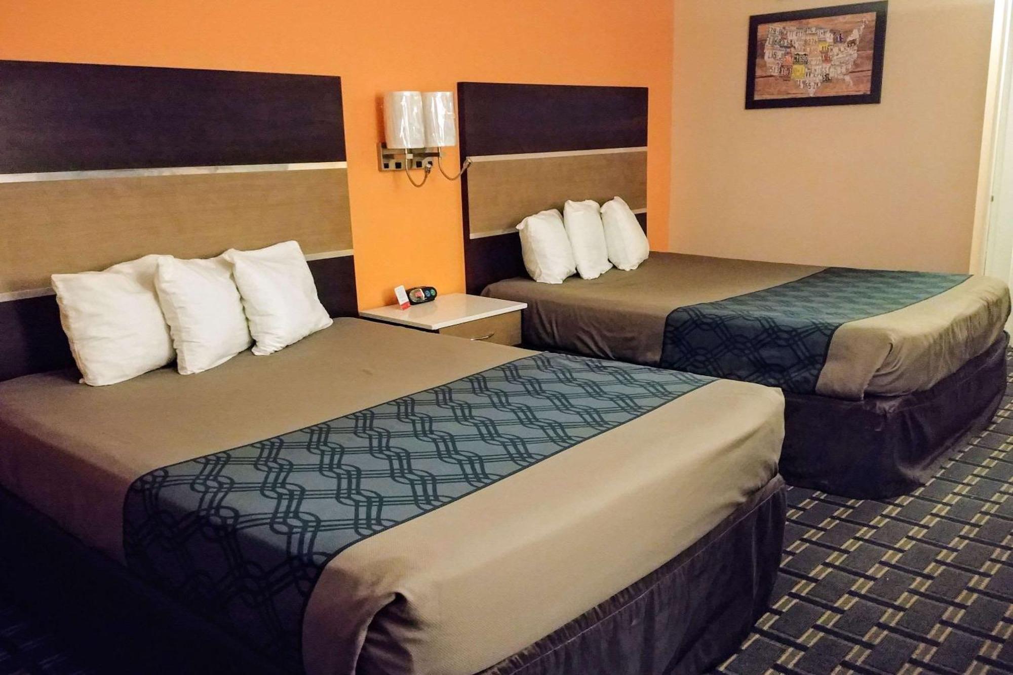 Econo Lodge Milldale - Southington Eksteriør bilde