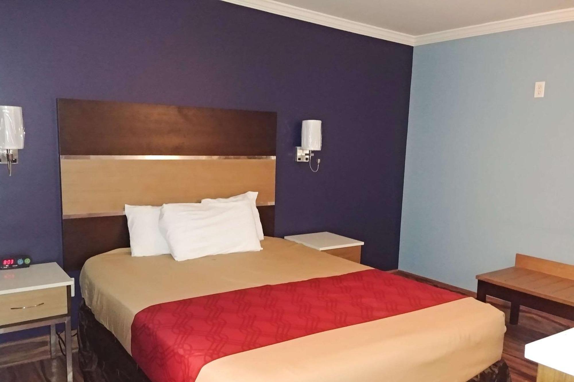 Econo Lodge Milldale - Southington Eksteriør bilde